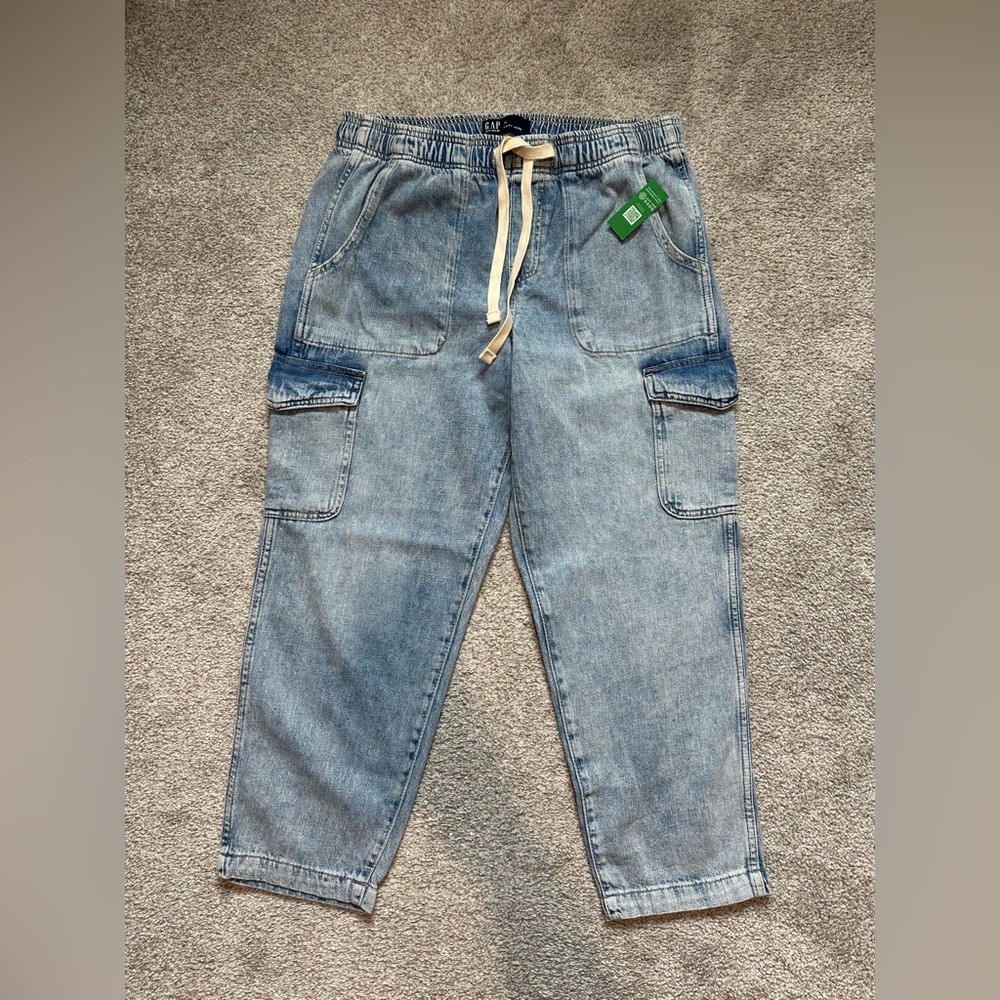 GAP Women’s Light Blue Cargo Pants